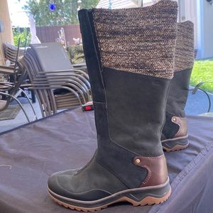 Boot by Merrell. Size 9